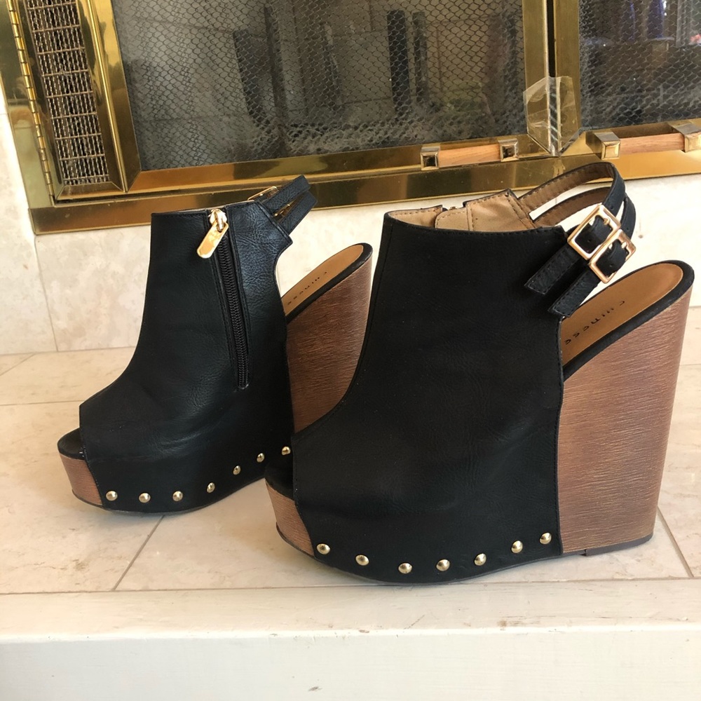 Chinese Laundry Jeepers Wedge